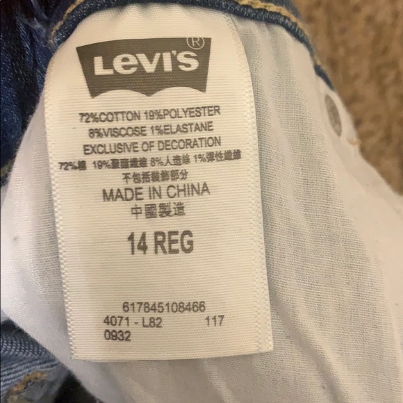 Girls Levi’s 14 reg jean shorts - Picture 5 of 5